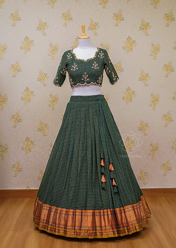 bottle-green-handloom-half-saree