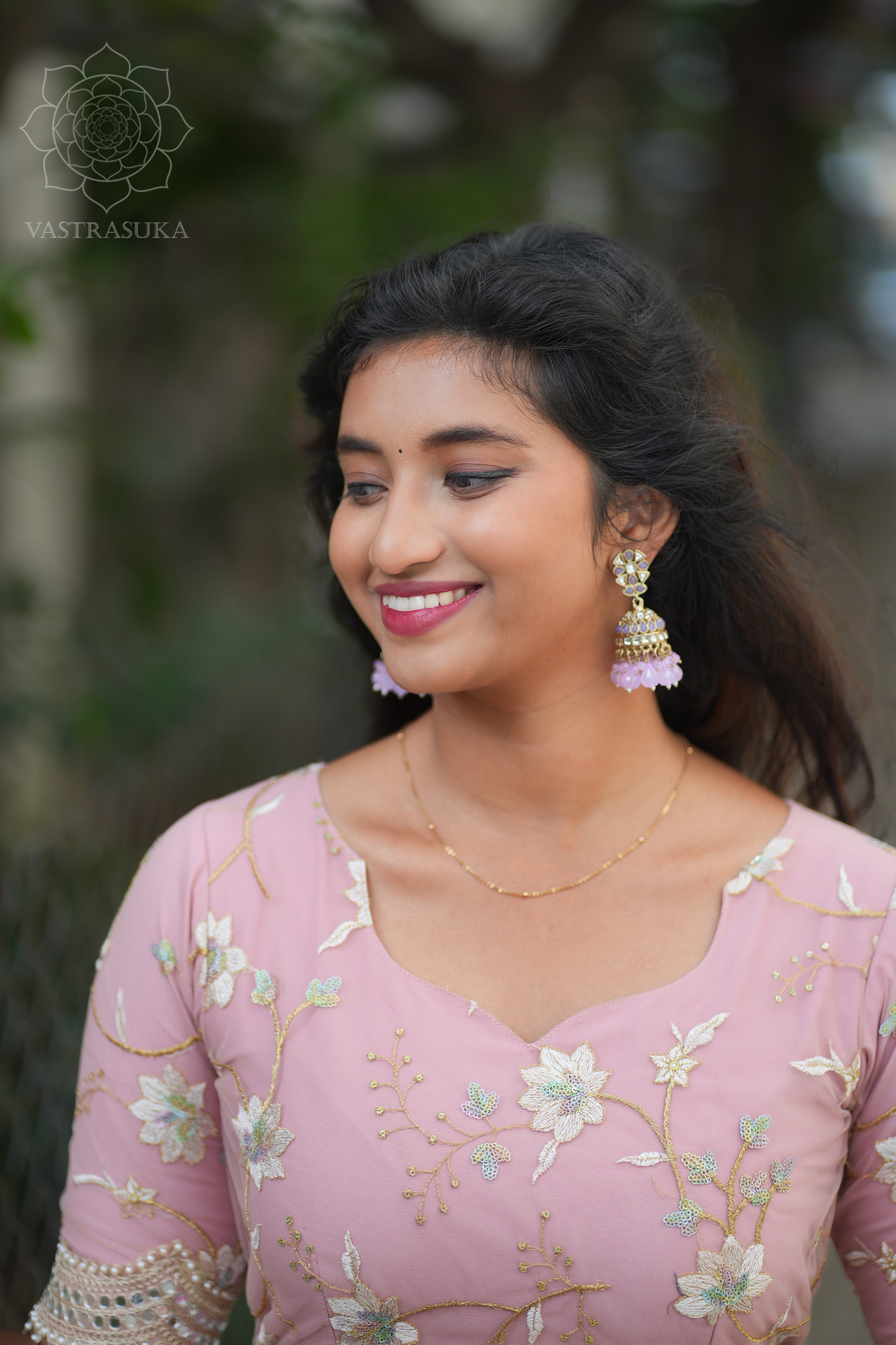 Peach pink pleated flora