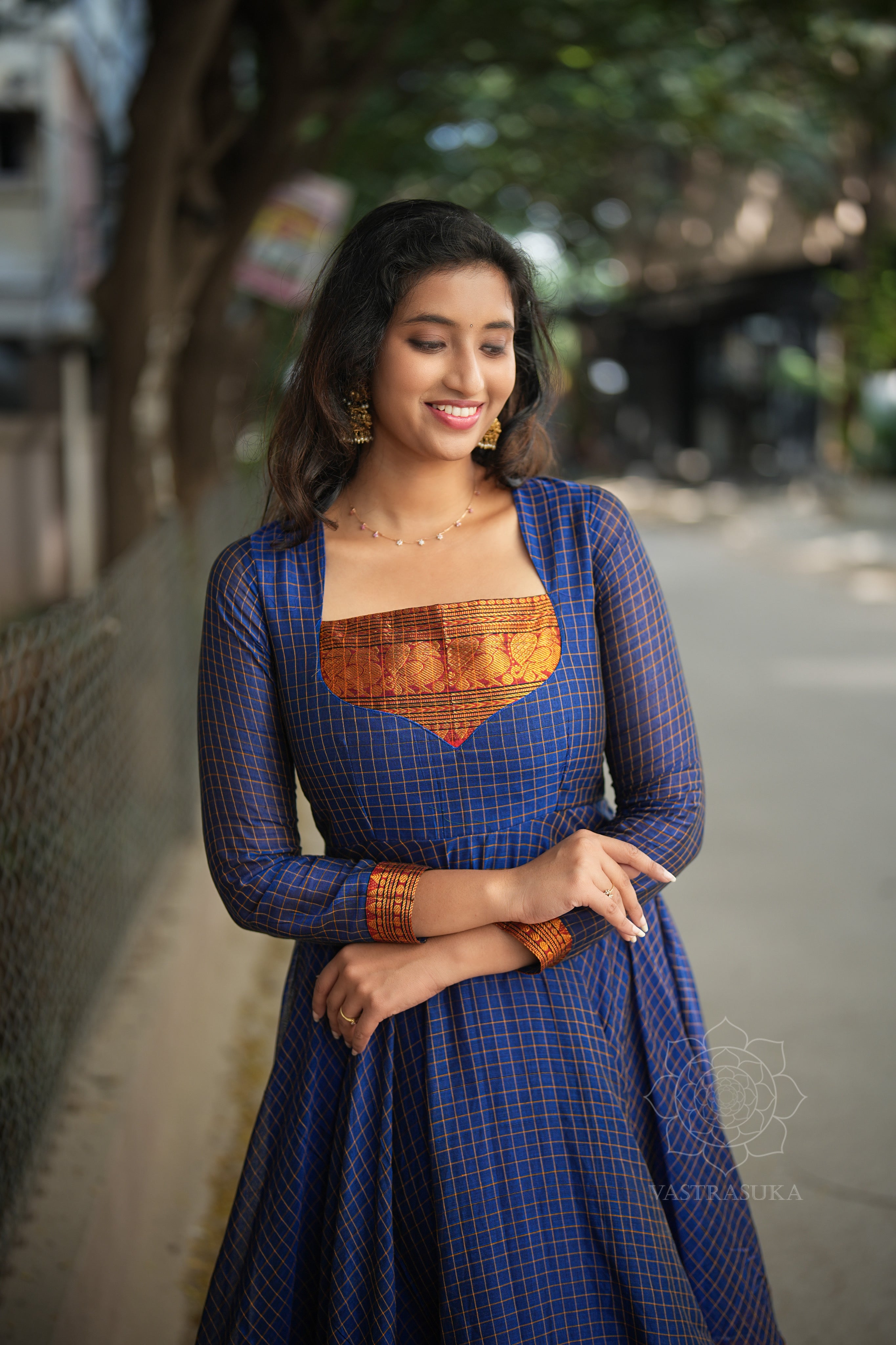 Navyblue checks Anarkali handloom