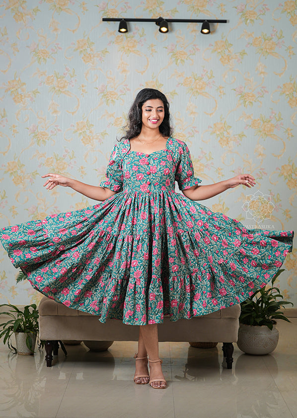 Emerald Green Floral Flared Dress Vastrasuka Emerald Green Floral Flared Dress Vastrasuka