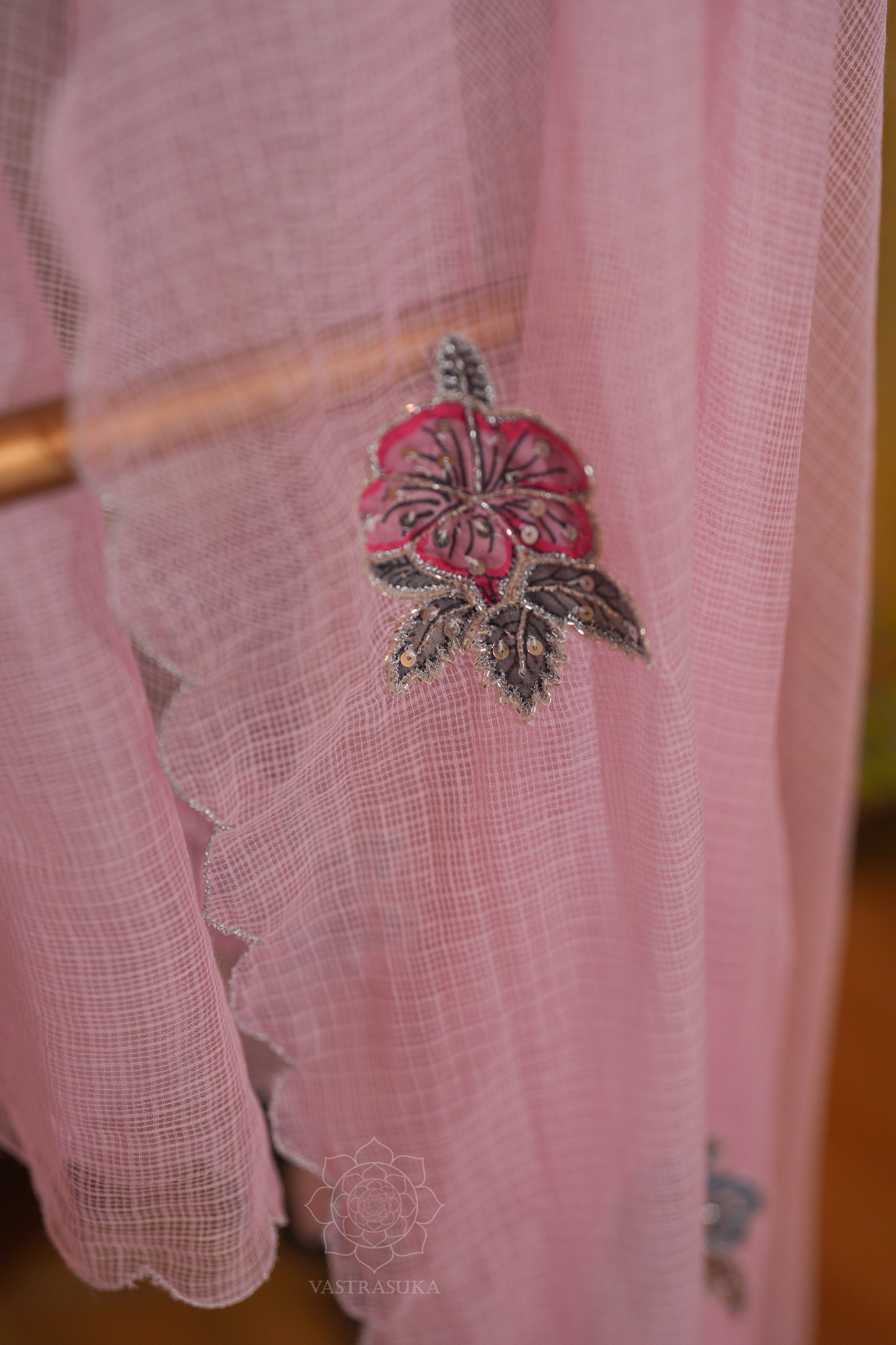 Mandara in soft pink