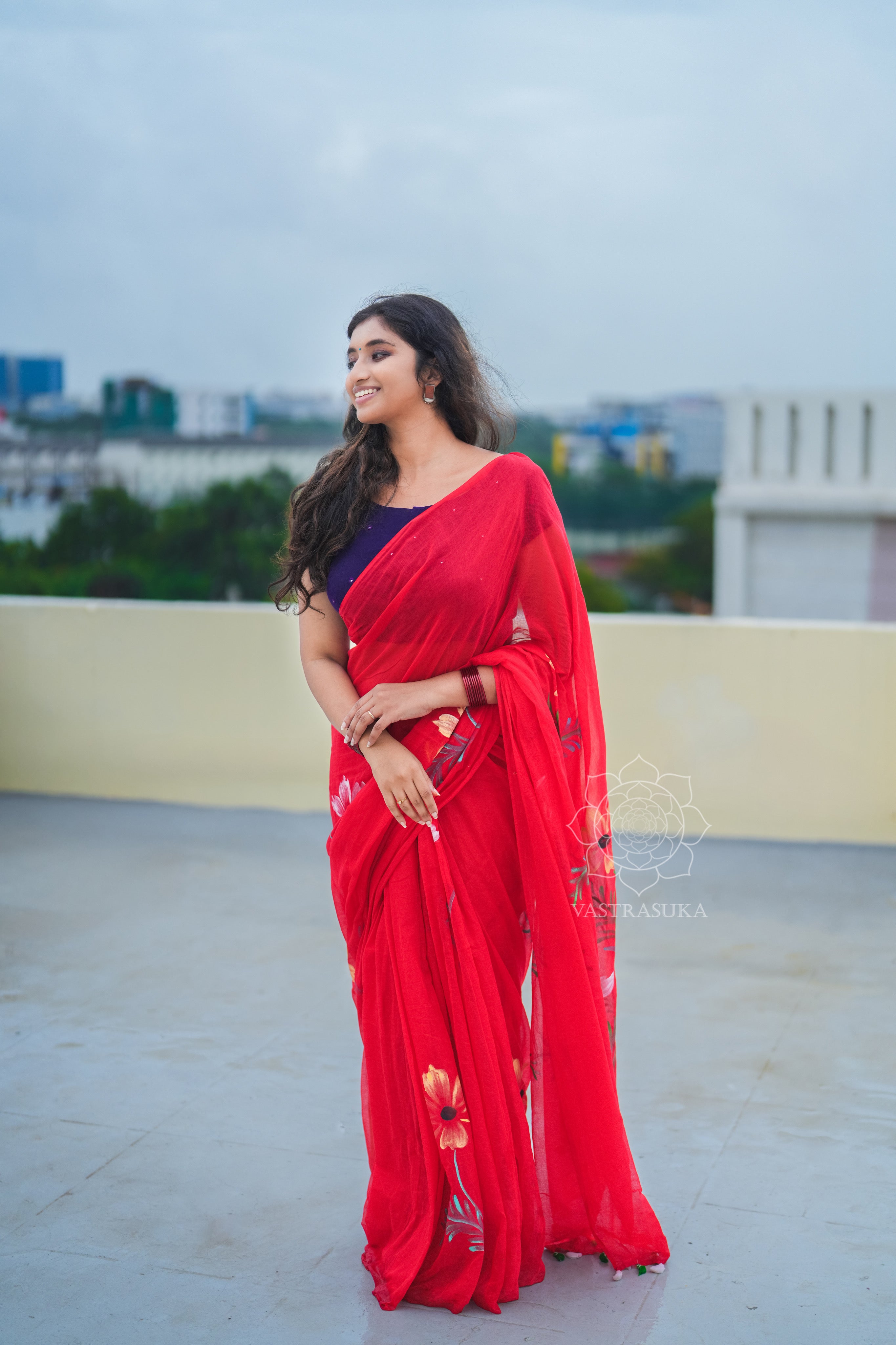 Red hand painted mul cotton saree
