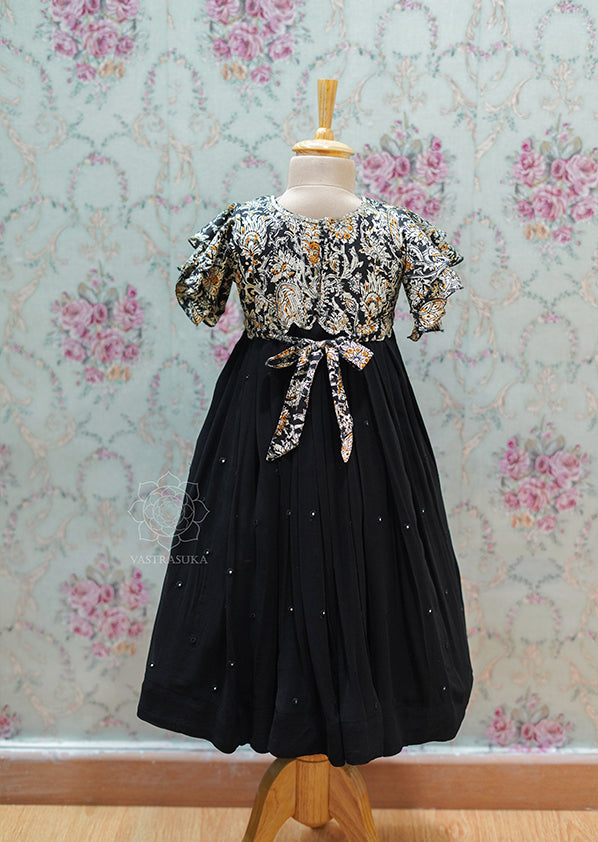 Kids Black kalamkari Sparkle 3 - 4 Years Kids Black kalamkari Sparkle 3 - 4 Years