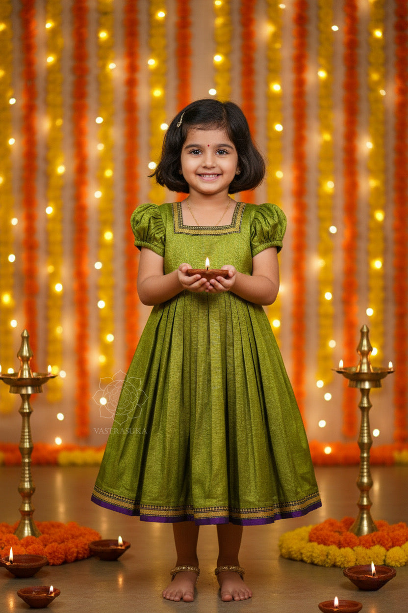 Mehandi Handloom Mom & Daughter Combo Set.
