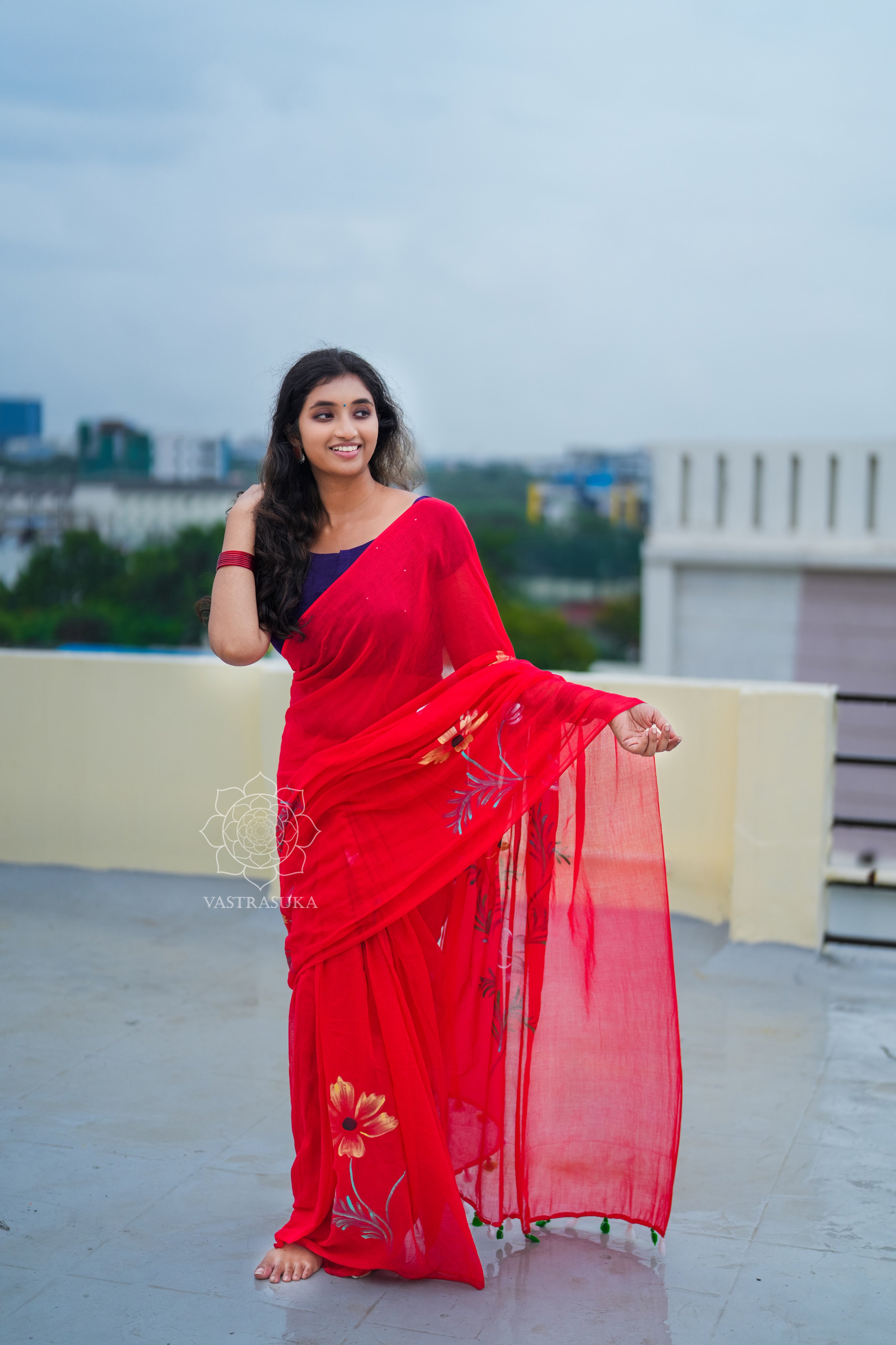 Red hand painted mul cotton saree
